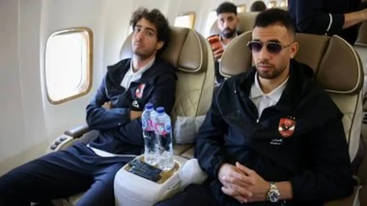 نظارات تريزيجيه وعاشور تبرز كأبرز إكسسوارات الأهلي خلال رحلة المغرب